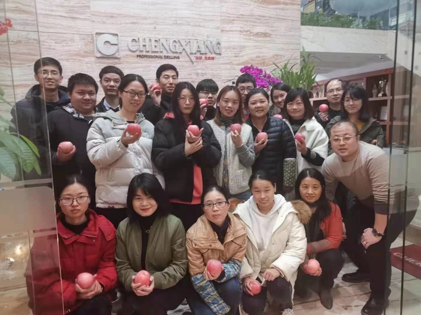 風勁帆滿圖新志，砥礪奮進正此時